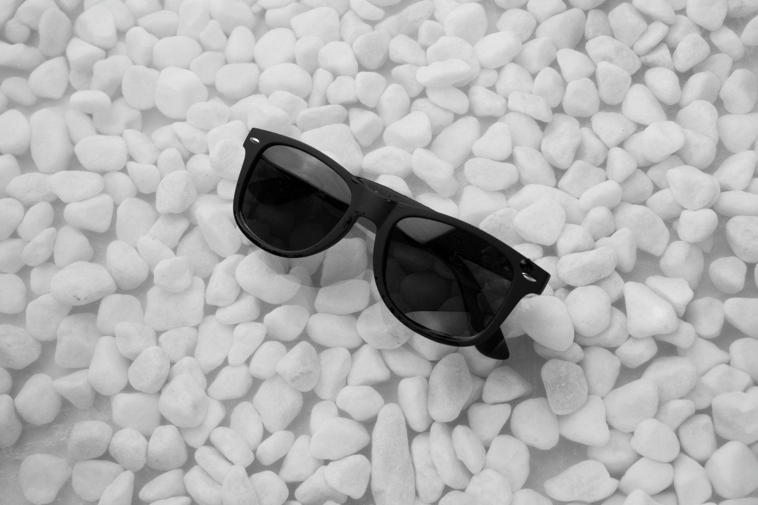 How to Choose the Right Custom Sunglasses for Your Event